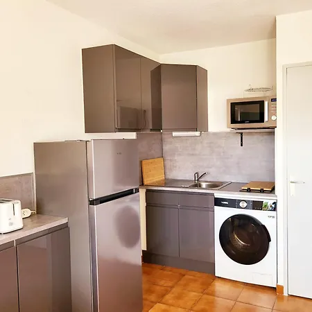 Apartment Studio Ideal Pour 2 Adultes Et 2 Enfants Proche Mer Promenades Et Commerces *